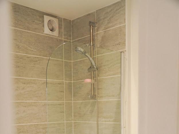 Home In Speke- 8 Mins Walk To Airport Exterior photo